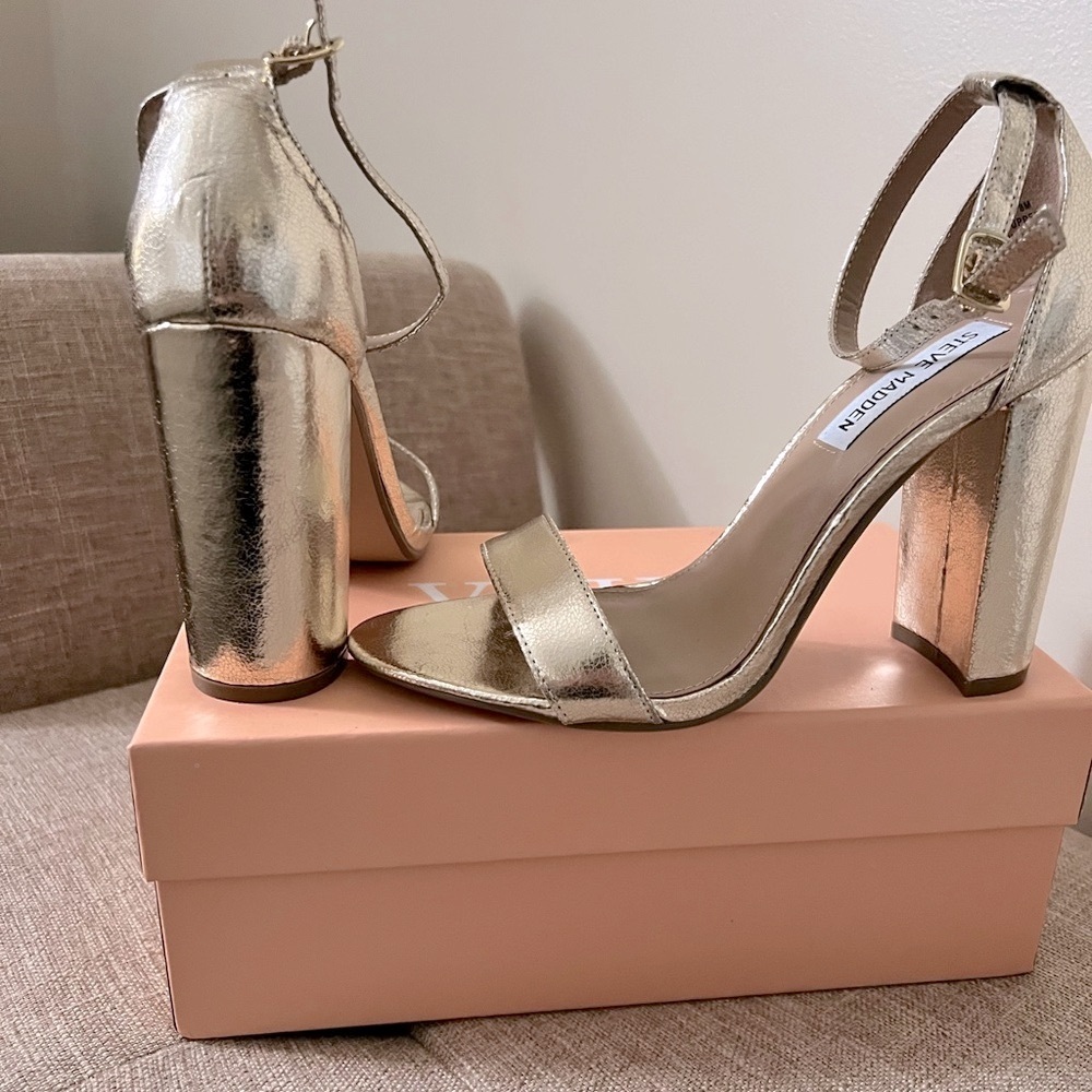 STEVE MADDEN Dylann Gold Women's Heels - Picture 6 of 8